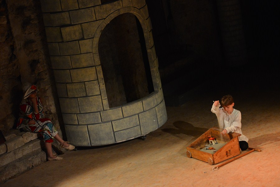 Donatolina 2: Doživljaji slavnog Rodriga u crkvi sv. Dominika Donatolina 2: Doživljaji slavnog Rodriga u crkvi sv. Dominika