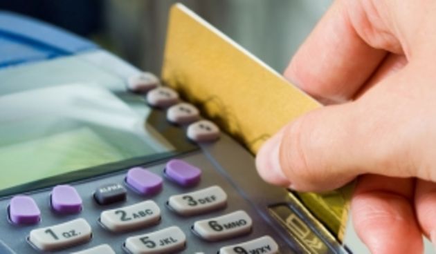 Shopping, kupovina, kreditne kartice, novac, foto-thinstock