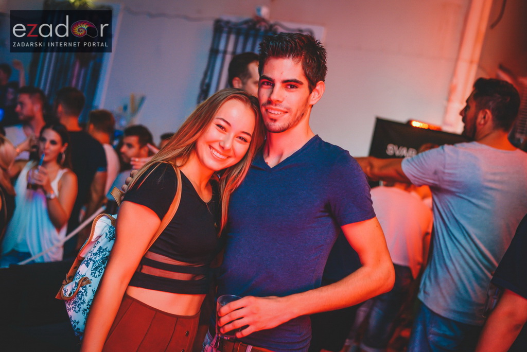 Saturday Night with DJ Dizzy @ Svarog Bar