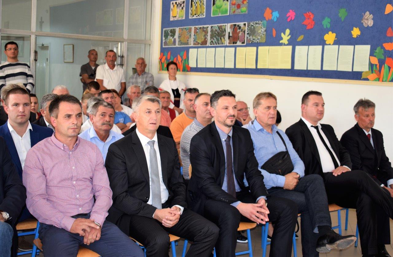 Dan Općine Galovac: Župan Longin otvorio Dom kulture Dan Općine Galovac: Župan Longin otvorio Dom kulture