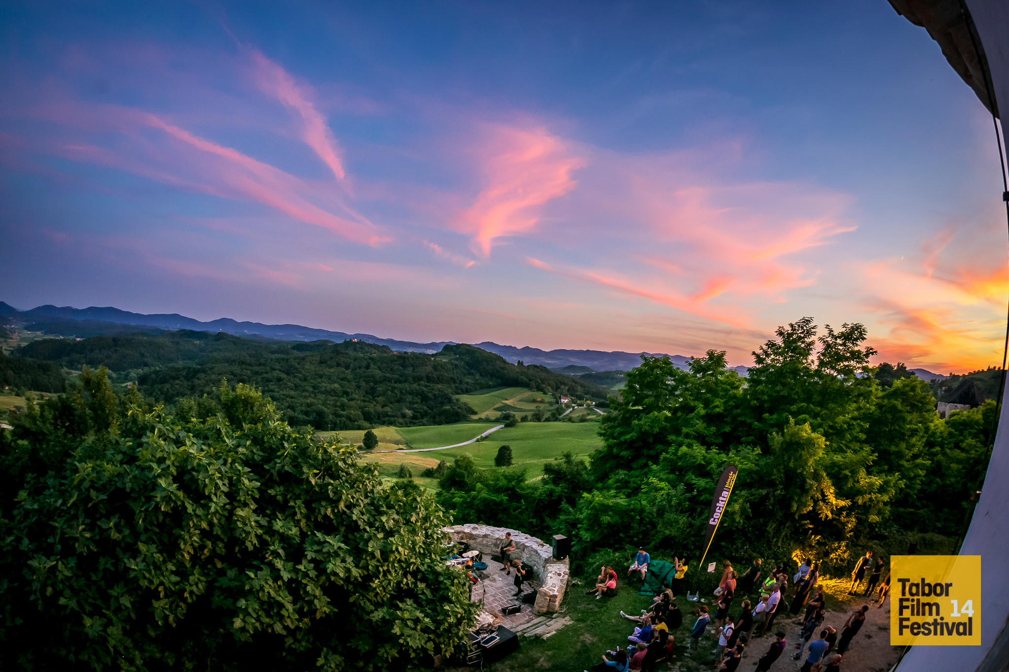 Donosimo fotografije s fantastičnog prvog dana Tabor Film Festivala Autor fotografija je Julien Duval Donosimo fotografije s fantastičnog prvog dana Tabor Film Festivala Autor fotografija je Julien Duval