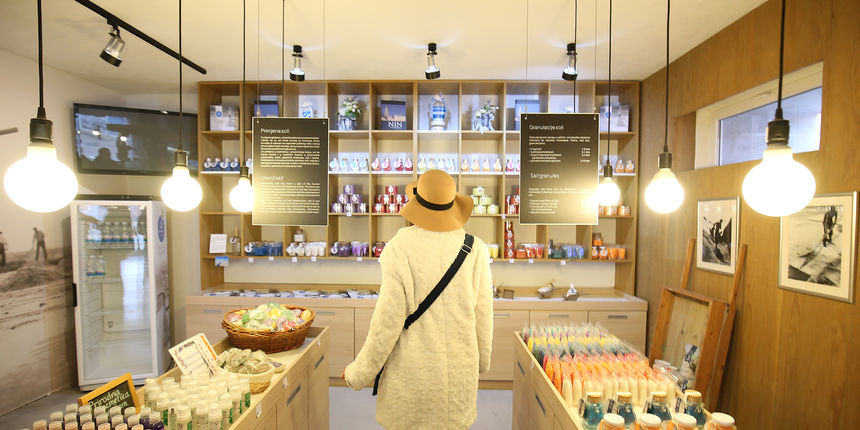 Posjet Solani Nin i Kraljevskim vinogradima u Petrčanima