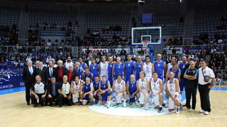 KK Zadar – Real Madrid, umirovljenje dresova 10 (Giuseppe Giergia) i 11 (Kresimir Cosic), Foto; Mladen Malik KK Zadar – Real Madrid, umirovljenje dresova 10 (Giuseppe Giergia) i 11 (Kresimir Cosic), Foto; Mladen Malik