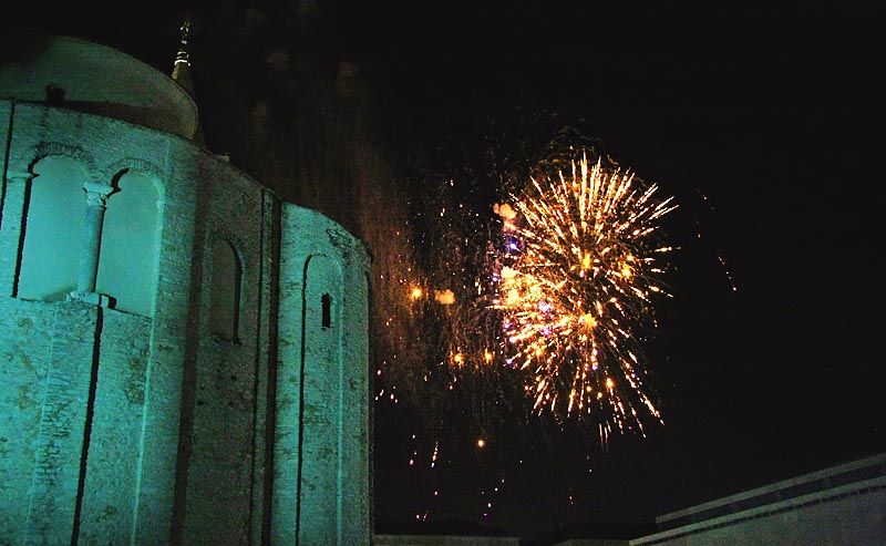 Novogodišnji vatromet u Zadru 2009. (foto: Marin Gospić)