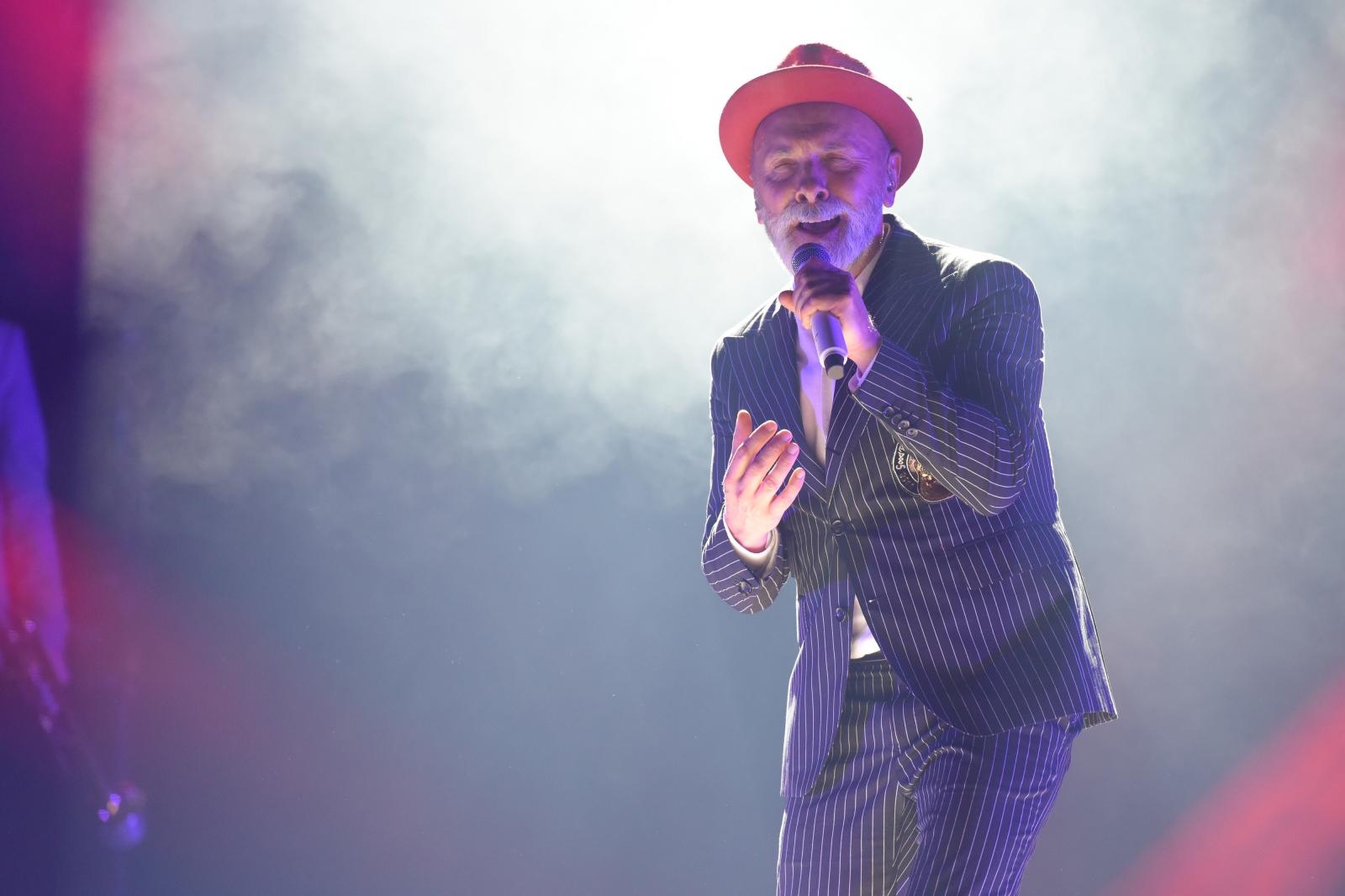 Dino Merlin @ Dvorana Krešimir Ćosić Dino Merlin @ Dvorana Krešimir Ćosić