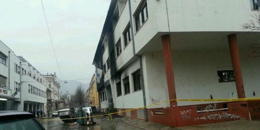 Dan nakon prosvjeda u Mostaru, foto: twitter.com/ivanpavkovic Dan nakon prosvjeda u Mostaru, foto: twitter.com/ivanpavkovic