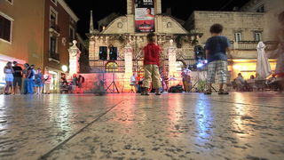 Narodni trg: koncert Aldemaromania trio & Ricardo Luque foto: Angelo Virag Narodni trg: koncert Aldemaromania trio & Ricardo Luque foto: Angelo Virag