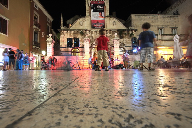 Narodni trg: koncert Aldemaromania trio & Ricardo Luque foto: Angelo Virag Narodni trg: koncert Aldemaromania trio & Ricardo Luque foto: Angelo Virag