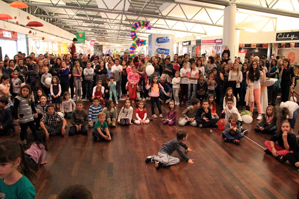 Image 685863 (auto) Image 685863 (auto)