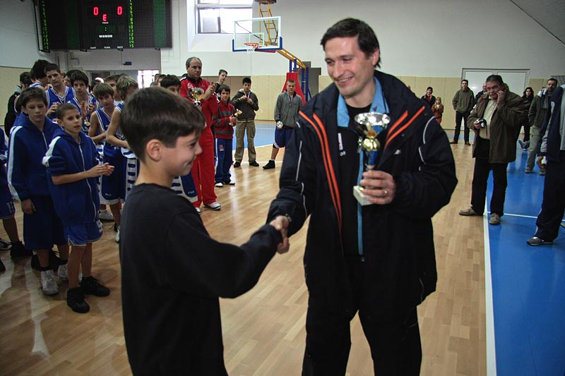 Image 1094011 (auto)