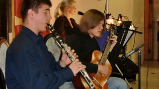 Povodom 8. Dana makedonske kulture, kulturno-umjetničko društvo ”Biljana” u dvorani hotela Iž u Zadru organizirala je večer poezije i glazbe Povodom 8. Dana makedonske kulture, kulturno-umjetničko društvo ”Biljana” u dvorani hotela Iž u Zadru organizirala je večer poezije i glazbe