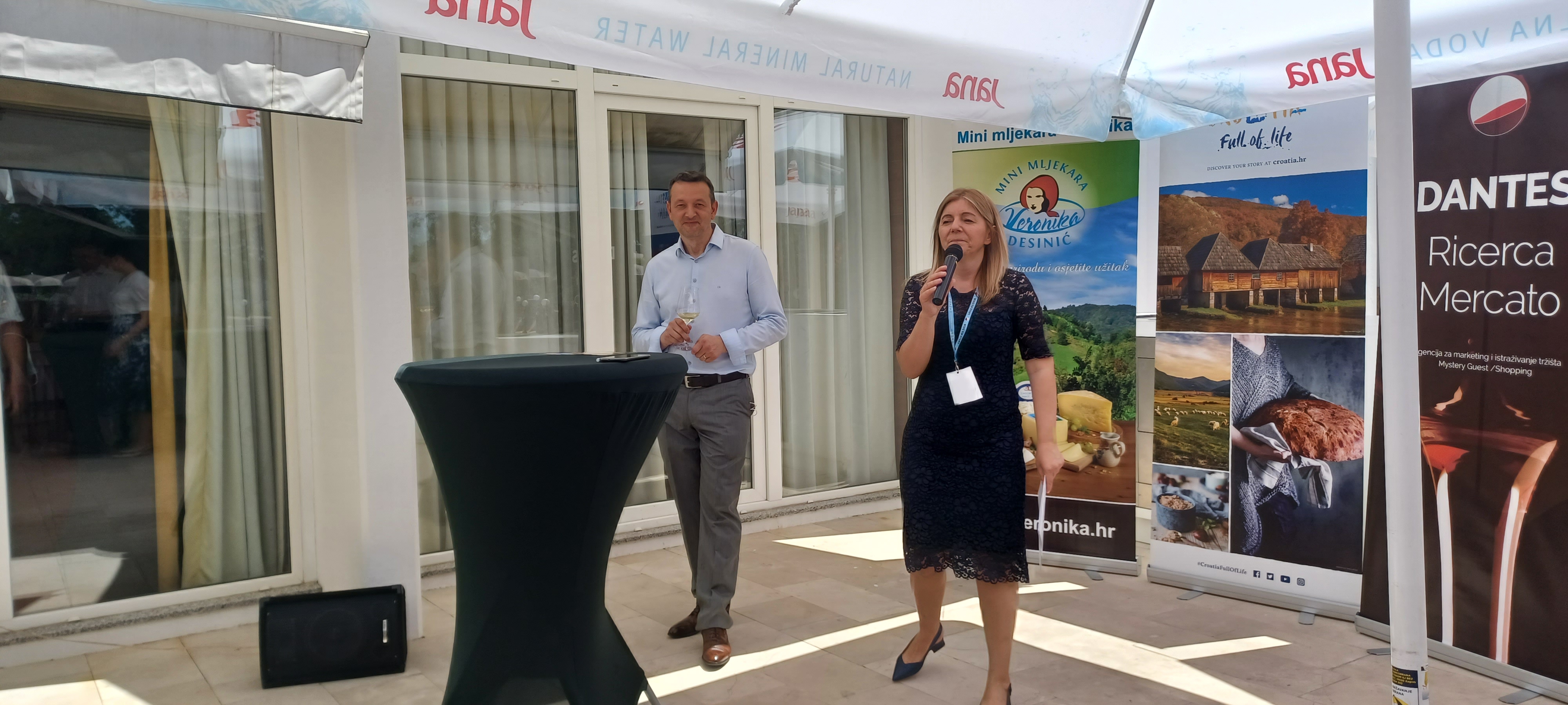 Wine EnoGASTRO Vip Event na terasi hotela Kolovare