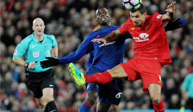 Dejan Lovren i Paul Pogba, foto: EPA/PETER POWELL/Hina