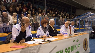 Fešta u povodu 80. rođendana Pina Giergie: Vetarani KK Zadar – Veterani KK Olimpija Fešta u povodu 80. rođendana Pina Giergie: Vetarani KK Zadar – Veterani KK Olimpija