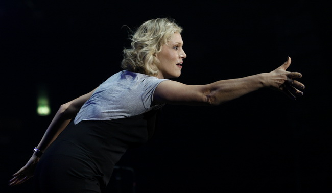 Split, 130610.
U Spaladium Areni odrzan je koncert na kojem je prikupljan novac koji ce biti iskoristen za pravnu pomoc hrvatskim generalima koji odgovaraju u Haagu i pred hrvatskim pravosudjem. Nastupali su Thompson, Oliver Dragojevic, KUD Cambi, Dalmati Split, 130610.
U Spaladium Areni odrzan je koncert na kojem je prikupljan novac koji ce biti iskoristen za pravnu pomoc hrvatskim generalima koji odgovaraju u Haagu i pred hrvatskim pravosudjem. Nastupali su Thompson, Oliver Dragojevic, KUD Cambi, Dalmati