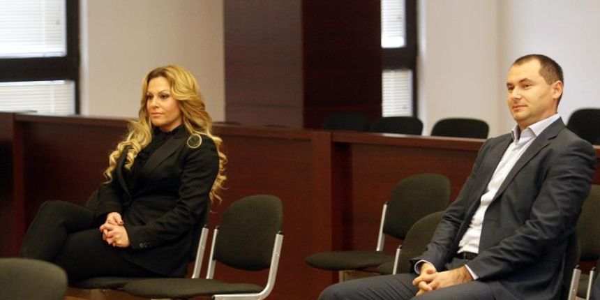 09.01.2014., Split – Pocetak sudenja fra Simi Nimcu i bankarici Jasmini Bilonic za kradu crkvenog novca. Fra Sime Nimac i Jasmina Bilonic. Photo: Tino Juric/PIXSELL 09.01.2014., Split – Pocetak sudenja fra Simi Nimcu i bankarici Jasmini Bilonic za kradu crkvenog novca. Fra Sime Nimac i Jasmina Bilonic. Photo: Tino Juric/PIXSELL