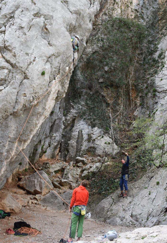Potpisivanje ugovora u prezentacijskom centru “Podzemni grad Paklenice” NP Paklenica Potpisivanje ugovora u prezentacijskom centru “Podzemni grad Paklenice” NP Paklenica
