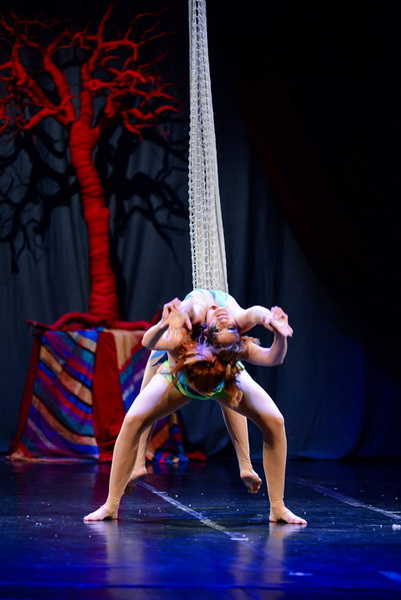 Circo Art u HNK Zadar izveo predstavu “Povratak u prirodu”