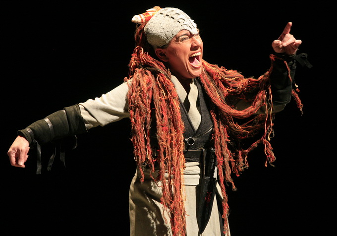 Rijeka, 250212.
U organizaciji muzeja starih racunala Peek & Poke u Hrvatskom kulturnom domu (HKD) na Susaku prikazana je prva klingonska opera na svijetu u izvedbi nizozemskog teatra Zeebelt. Opera pod nazivom U na jeziku je Klingonaca, izmisljenog ratni Rijeka, 250212.
U organizaciji muzeja starih racunala Peek & Poke u Hrvatskom kulturnom domu (HKD) na Susaku prikazana je prva klingonska opera na svijetu u izvedbi nizozemskog teatra Zeebelt. Opera pod nazivom U na jeziku je Klingonaca, izmisljenog ratni