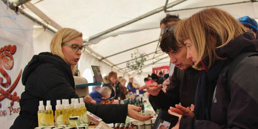 Sajam otočnih proizvoda u Tkonu