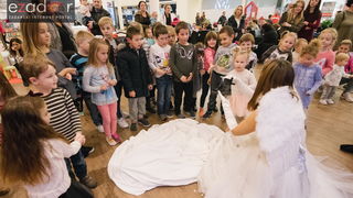 Sveti Nikola posjetio Supernova centar i razveselio mališane