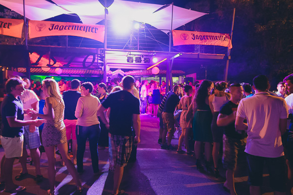 Klapa Kampanel @ Menfisto bar, 18.7.2015. (foto: Ivan Toman) Klapa Kampanel @ Menfisto bar, 18.7.2015. (foto: Ivan Toman)