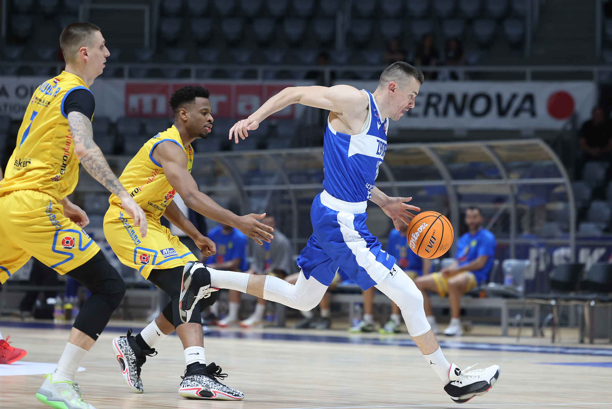 FavBet Premijer Liga, 4. kolo: KK Zadar – KK Vrijednosnice Osijek 75-63 FavBet Premijer Liga, 4. kolo: KK Zadar – KK Vrijednosnice Osijek 75-63