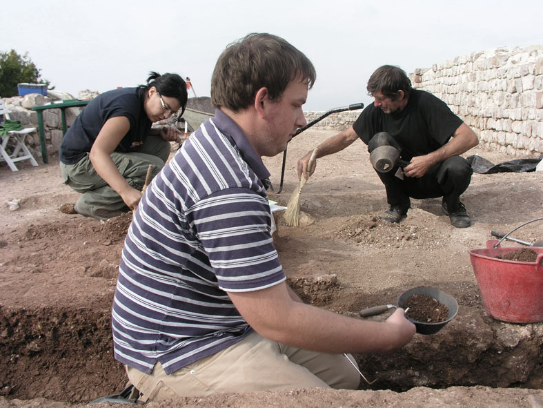 Arheološka istraživanja Stolnice sv. Jakova Starijeg u Krbavi (Foto: Ivan Čondić) Arheološka istraživanja Stolnice sv. Jakova Starijeg u Krbavi (Foto: Ivan Čondić)
