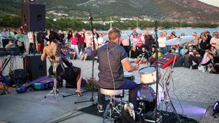 Ana Rucner održala koncertni spektakl u suton na Zlatnom ratu