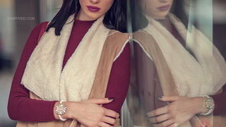 Visnja Knezevic izraduje predivne narukvice Visnja Knezevic izraduje predivne narukvice