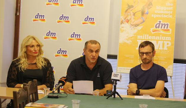 dm Millennium jump pressica