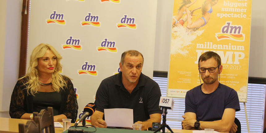 dm Millennium jump pressica