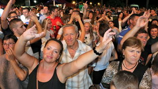 Jasmin Stavros na Viru