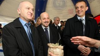 Pod nazivom Ponosno nase na Poljani Sime Budnica prvi put postavljen sajam na kojem su braniteljske udruge predstavile svoje proizvode. Photo: Dino Stanin/PIXSELL Pod nazivom Ponosno nase na Poljani Sime Budnica prvi put postavljen sajam na kojem su braniteljske udruge predstavile svoje proizvode. Photo: Dino Stanin/PIXSELL