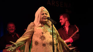 Esma Redžepova, prateći bend Folk Masters i gost Ibus Ibraimovski @ Arsenal Zadar Esma Redžepova, prateći bend Folk Masters i gost Ibus Ibraimovski @ Arsenal Zadar