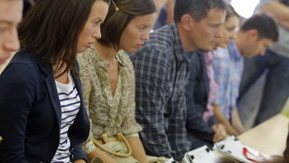 Split, 051010.
Aspira, Visoka skola za sportski menadzment.
Medju upisanim polaznicima skole je Blanka Vlasic, Tina Mihelic, sestre Lucija i Ana Zaninovic, Ivana Brkljacic, Igor Stimac.
Pozdravni govor je odrzao i Zlatko Matesa koji je pozdravio sve prisu Split, 051010.
Aspira, Visoka skola za sportski menadzment.
Medju upisanim polaznicima skole je Blanka Vlasic, Tina Mihelic, sestre Lucija i Ana Zaninovic, Ivana Brkljacic, Igor Stimac.
Pozdravni govor je odrzao i Zlatko Matesa koji je pozdravio sve prisu