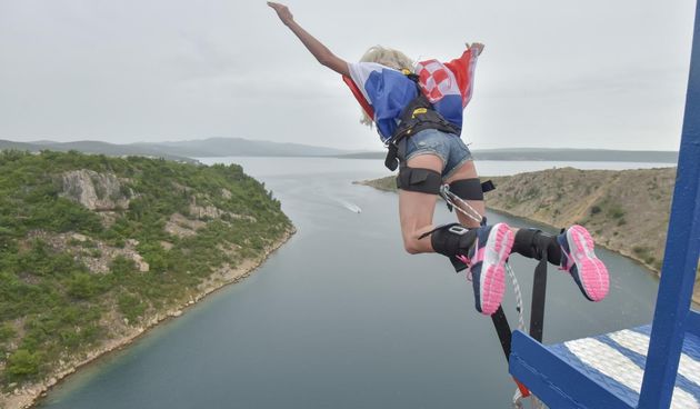 Otvorena sezona bungee skokova s Masleničkog mosta