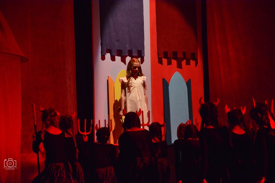 Plesna udruga Gesta: Bajka.hr