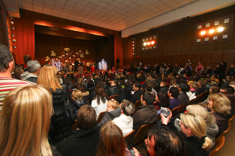 Biograd: Bozicna predstava “Ima jos nade za djeda Mraza”, Foto: Franjo Juric Biograd: Bozicna predstava “Ima jos nade za djeda Mraza”, Foto: Franjo Juric