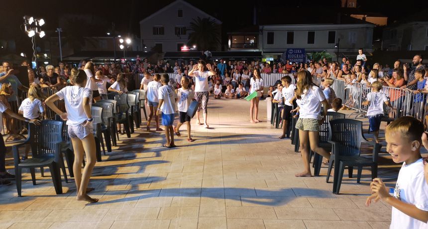 Dječje litnje igre u Biogradu na Moru Dječje litnje igre u Biogradu na Moru