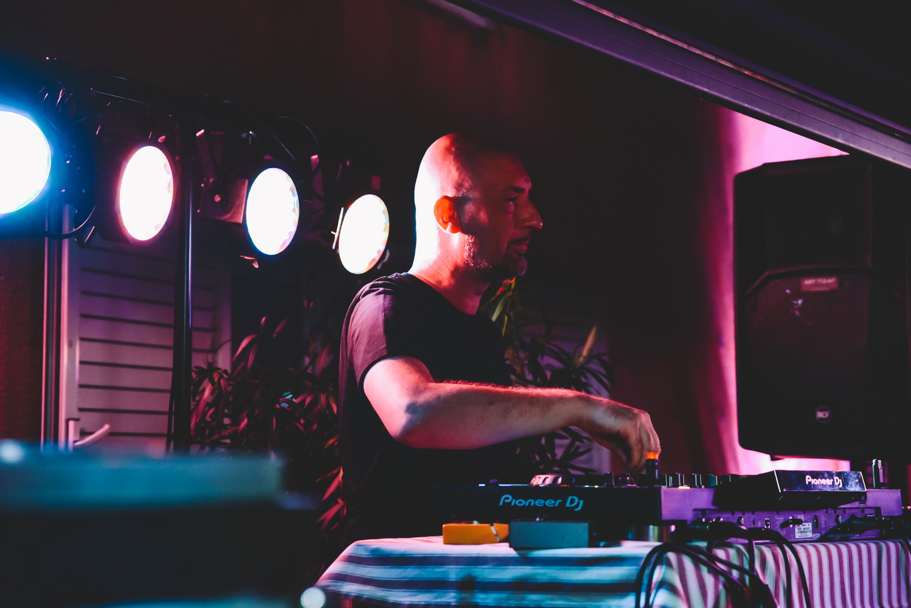 Colonia @ Caffe bar Kult