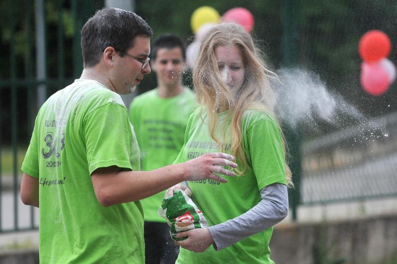 Ludijada zadarskih maturanata 16. svibnja 2014. Foto: Filip Brala/PIXSELL Ludijada zadarskih maturanata 16. svibnja 2014. Foto: Filip Brala/PIXSELL