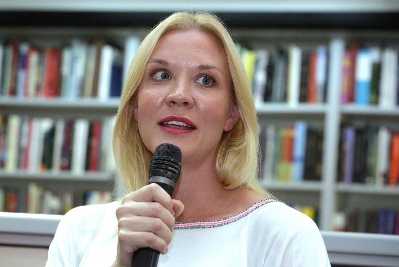 Zagreb: Ivana Bodrožić i finska autorica Johanna Holmstrom na Festivalu svjetske književnosti Zagreb: Ivana Bodrožić i finska autorica Johanna Holmstrom na Festivalu svjetske književnosti