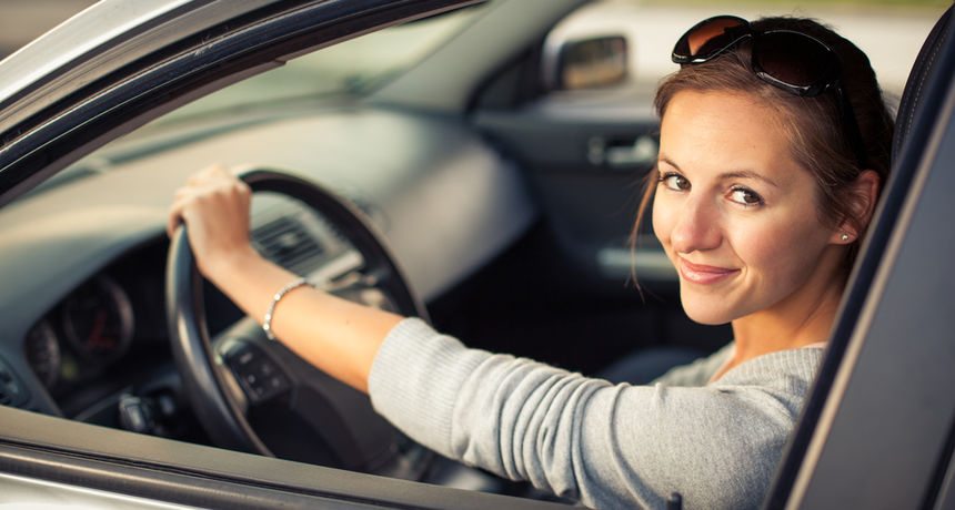 vozačica, žena za volanom vozačica, žena za volanom
