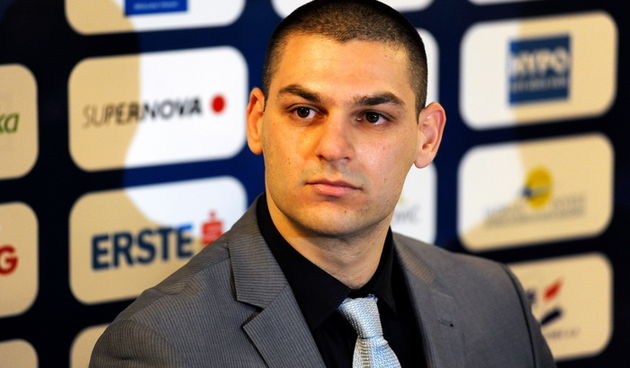 Zadar, 051212.KK Zadar je na konferenciji za novinare predstavio novog direktora kluba Marina Cacica i novo americko pojacanje sutera Jordana Burgasona.Na fotografiji: direktor kluba – Marino Cacic.Foto: Luka Gerlanc / CROPIX