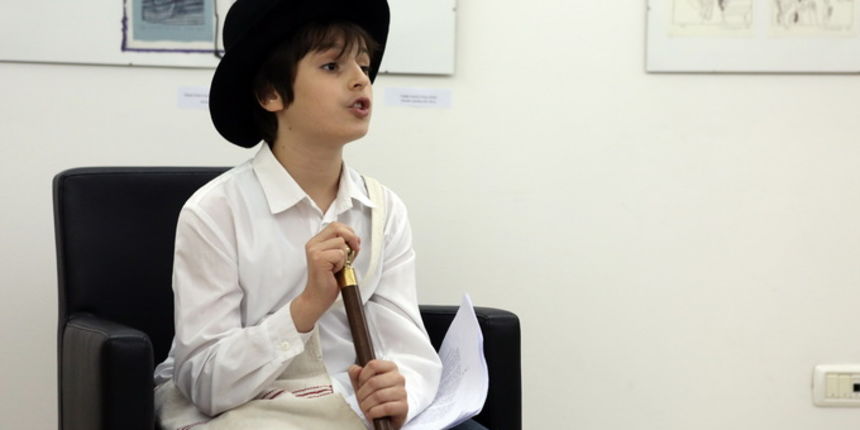 Slavonski Brod,06112012.
Dvodnevnom manifestacijom obiljezena je 107. obljetnica rodjenja Dragutina Tadijanovica.Svecanost je odrzana u Spomen domu Dragutina i Jele Tadijanovic.Medju bogatom ostavstinom koju je Tadija ostavio nalazi se i 440 vrijednih umj