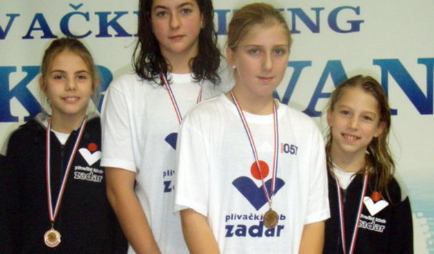 Plivacice PK Zadar osvajacice medalja