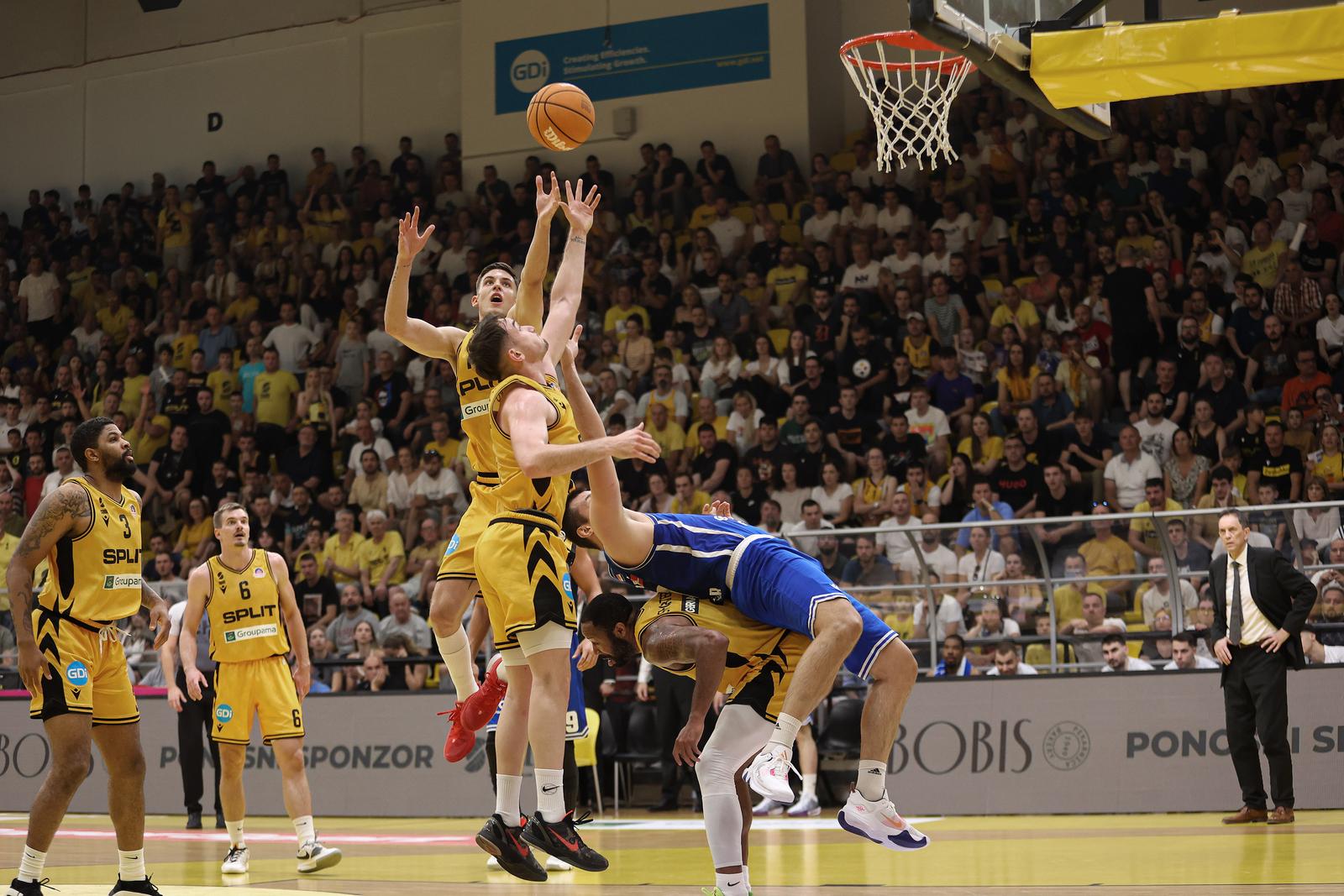 Favbet Premijer liga, finale doigravanja, 3. utakmica: KK Split – KK Zadar 87-77 Favbet Premijer liga, finale doigravanja, 3. utakmica: KK Split – KK Zadar 87-77