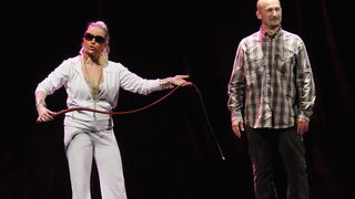 Zagreb, 291011.
Veceras je u staroj tvornici Jedinstvo odrzana jos jedna vecer 7. Festivala novog cirkusa, koji traje od 25.10. do 30.10. Veceras je odrzana cabaret predstava Red room.
Na fotografiji: nastup Beatrix or Jenifur, “strucnjakinje” za tijelo i Zagreb, 291011.
Veceras je u staroj tvornici Jedinstvo odrzana jos jedna vecer 7. Festivala novog cirkusa, koji traje od 25.10. do 30.10. Veceras je odrzana cabaret predstava Red room.
Na fotografiji: nastup Beatrix or Jenifur, “strucnjakinje” za tijelo i