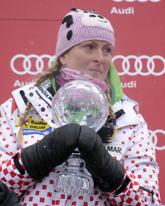 Lenzerheide, 190311.
Zavrsnica Svjetskog skijaskog kupa u skijanju u svicarskom mjestu Lenzerheide, Ivica Kostelic kao najbolji skijas u ukupnom poretku osvajac velikog kristalnog globusa i jos dva mala globusa za kombinaciju i slalom. 
Na slici: Janica K